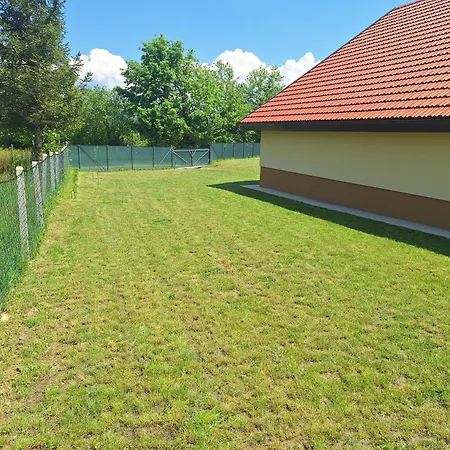 펜션 Biskupici 비소코